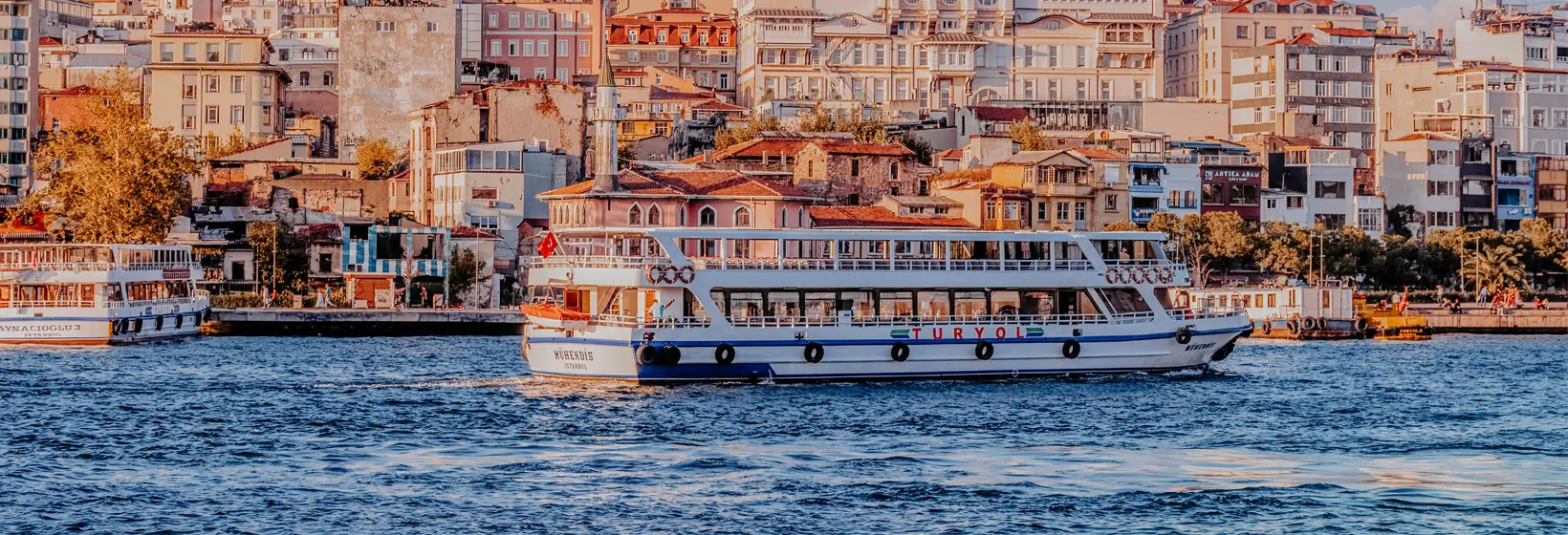 مدينة اسطنبول - آيا صوفيا والمسجد الأزرق والبوسفور